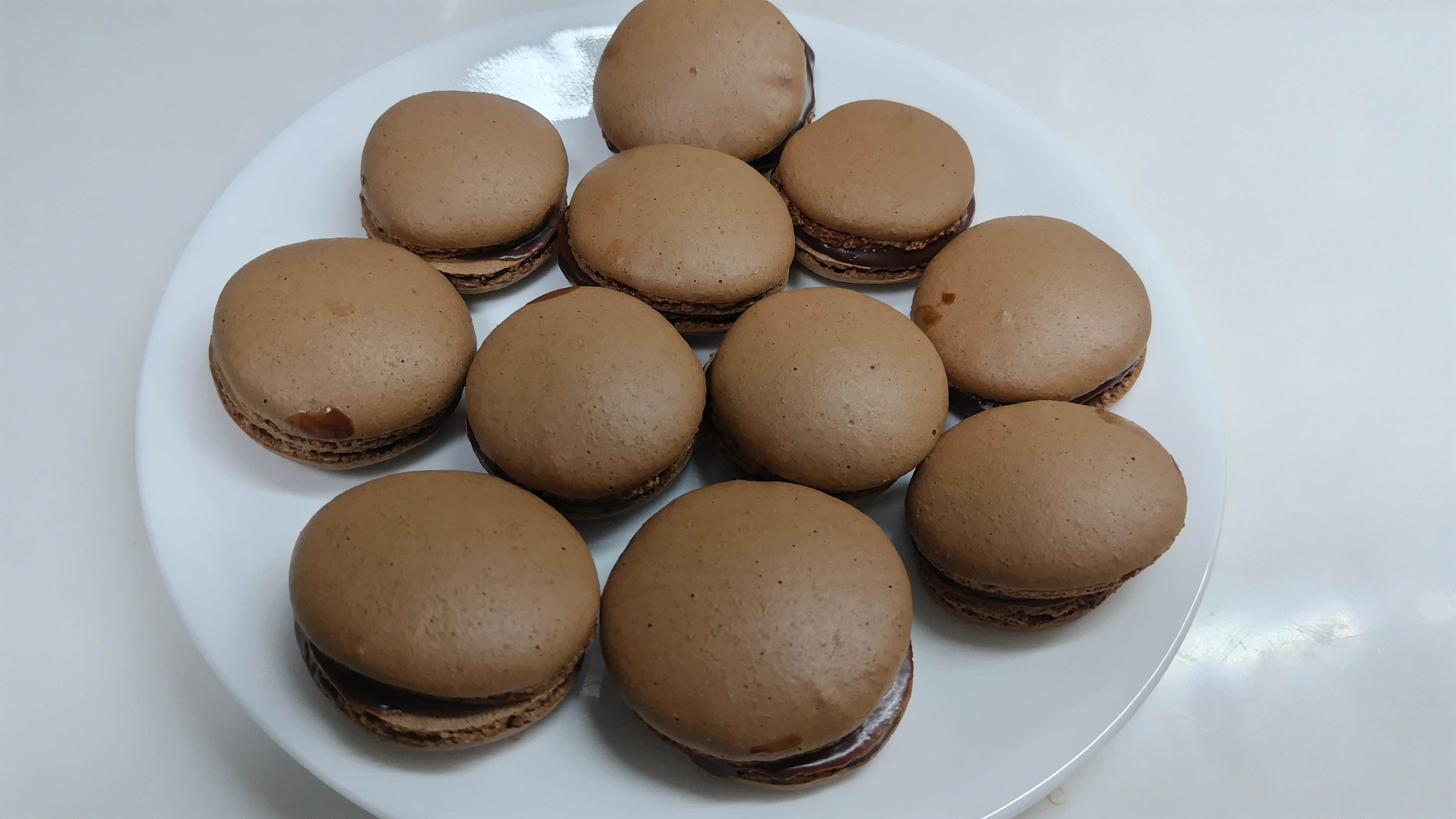 チョコレートマカロン